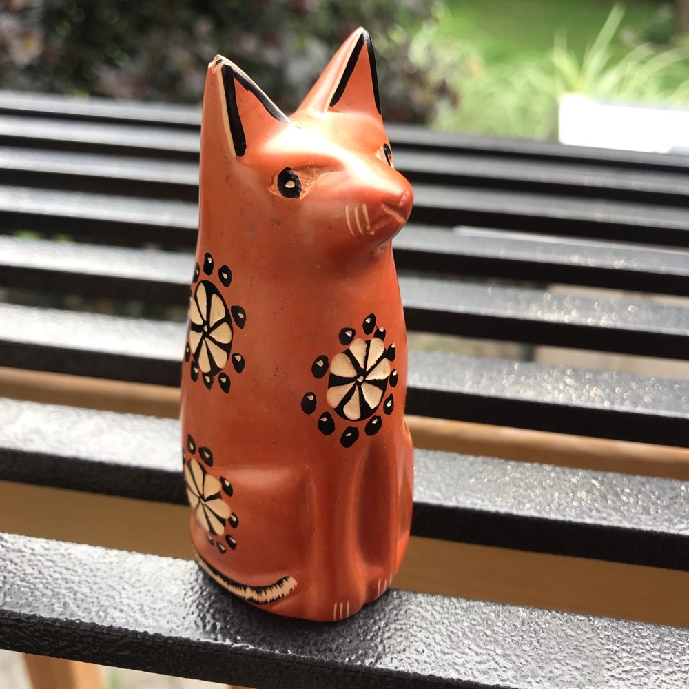 Hand carved Kenyan Kitty in Rust